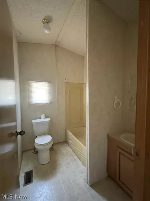 40471 Applegate Rd, Lisbon, OH 44432 photo 8