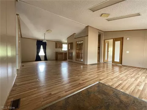 40471 Applegate Rd, Lisbon, OH 44432 photo 4