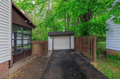 5202 Albertly Ave, Parma, OH 44134 photo 31