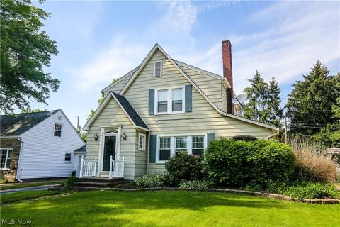 312 Ohio St, Elyria, OH 44035 photo 3