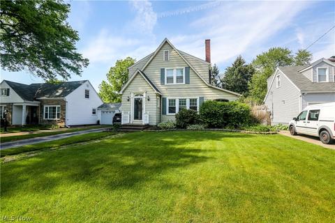 312 Ohio St, Elyria, OH 44035 photo 2