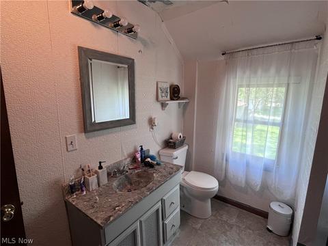 213 9th St, Elyria, OH 44035 photo 9