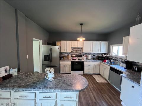 213 9th St, Elyria, OH 44035 photo 24