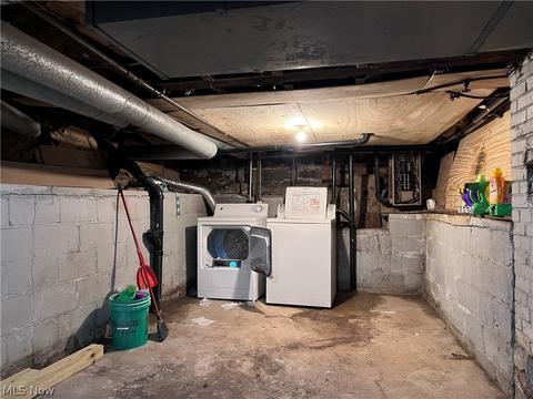 213 9th St, Elyria, OH 44035 photo 18