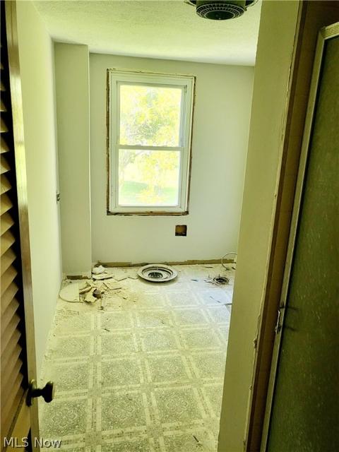 6053 Middle Ridge Rd, Lorain, OH 44053 photo 18