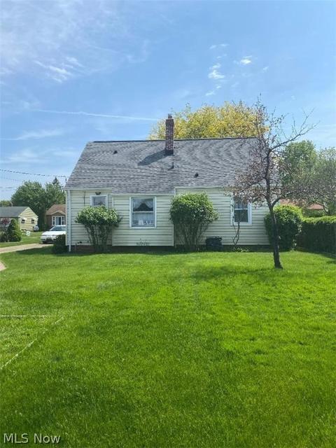 10600 River Edge Dr, Parma, OH 44130 photo 5