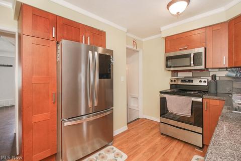 29962 Elgin Rd, Wickliffe, OH 44092 photo 11
