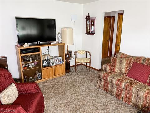 27 Andrea Blvd, Niles, OH 44446 photo 2