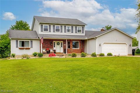 153 Buckingham Dr, Elyria, OH 44035 photo 3
