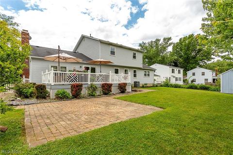 153 Buckingham Dr, Elyria, OH 44035 photo 4
