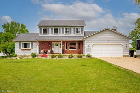 153 Buckingham Dr, Elyria, OH 44035 photo 1