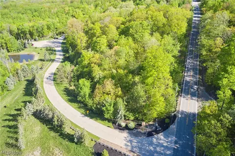 1121 River Valley Trl, Hinckley, OH 44233