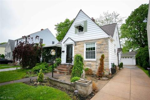 4702 Pershing Ave, Parma, OH 44134 photo 1