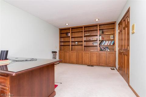 32720 Shadowbrook Dr, Solon, OH 44139 photo 9