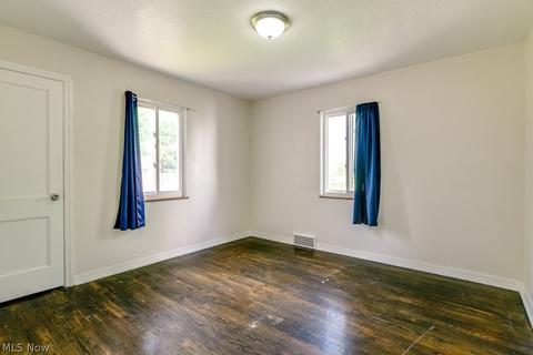 5811 Gilbert Ave, Parma, OH 44129 photo 16