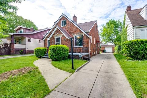 5811 Gilbert Ave, Parma, OH 44129 photo 3