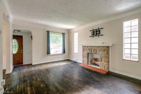 5811 Gilbert Ave, Parma, OH 44129 photo 8