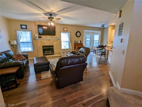1903 Robindale St, Wickliffe, OH 44092 photo 3