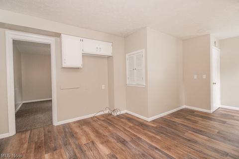 41854 Adelbert St, Elyria, OH 44035 photo 9