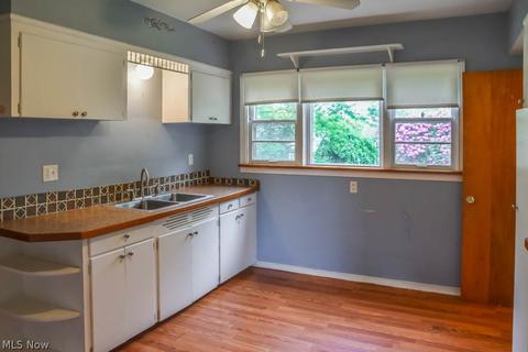 1637 Broad Ave NW, Canton, OH 44708 photo 9