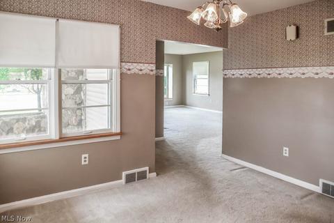 1637 Broad Ave NW, Canton, OH 44708 photo 5