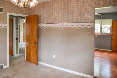 1637 Broad Ave NW, Canton, OH 44708 photo 6