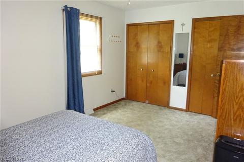 6003 Ely Vista Dr, Parma, OH 44129 photo 17
