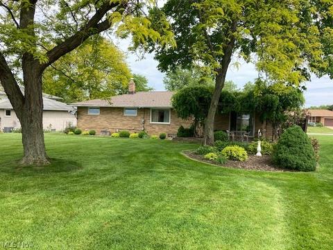 7269 Barton Cir, Parma, OH 44129 photo 26