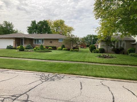 7269 Barton Cir, Parma, OH 44129 photo 20