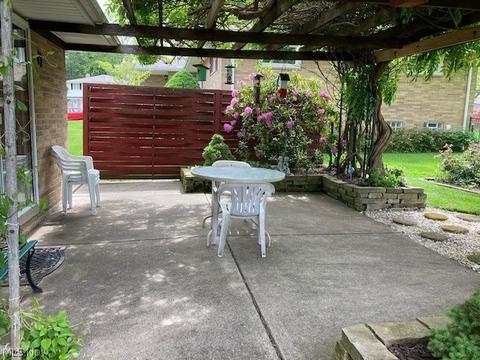 7269 Barton Cir, Parma, OH 44129 photo 28