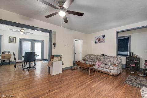 252 13th St, Elyria, OH 44035 photo 6