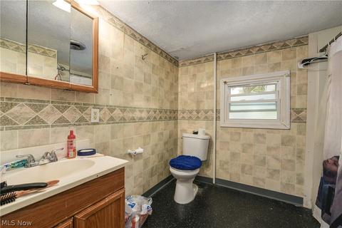 252 13th St, Elyria, OH 44035 photo 25