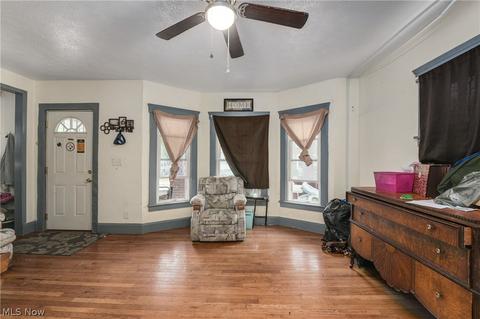 252 13th St, Elyria, OH 44035 photo 4