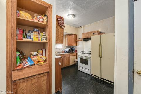 252 13th St, Elyria, OH 44035 photo 12