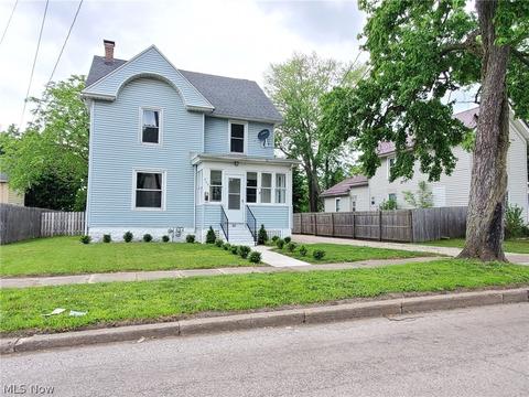 829 W 50th St, Ashtabula, OH 44004 photo 2