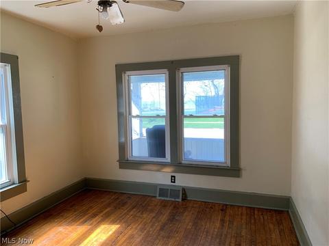 1650 Walnut Blvd, Ashtabula, OH 44004 photo 9