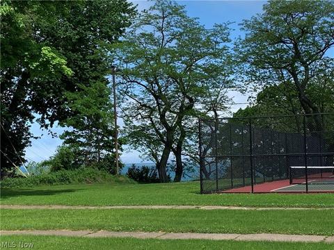 1650 Walnut Blvd, Ashtabula, OH 44004 photo 3