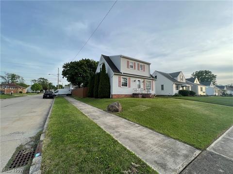 3501 Park Dr, Parma, OH 44134 photo 2