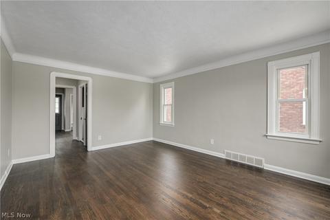 6313 Ackley Rd, Parma, OH 44129 photo 13