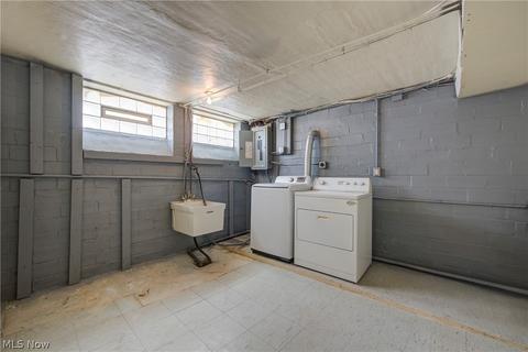 6313 Ackley Rd, Parma, OH 44129 photo 29