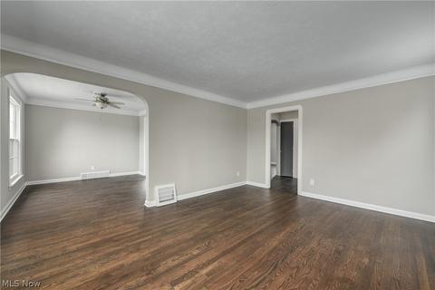 6313 Ackley Rd, Parma, OH 44129 photo 10
