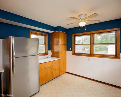 314 Hilliard Rd, Elyria, OH 44035 photo 6
