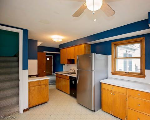 314 Hilliard Rd, Elyria, OH 44035 photo 7
