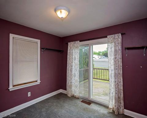 314 Hilliard Rd, Elyria, OH 44035 photo 8