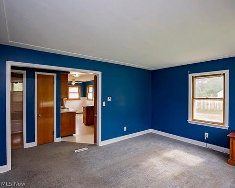 314 Hilliard Rd, Elyria, OH 44035 photo 5