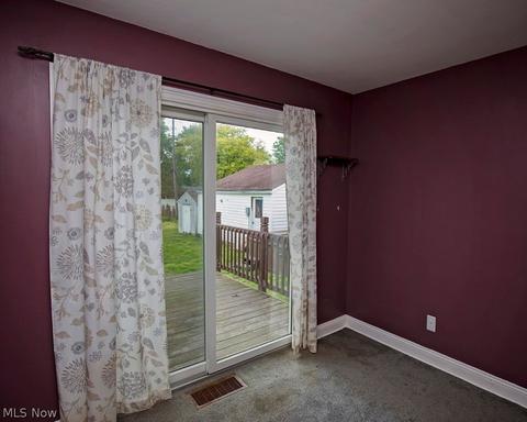 314 Hilliard Rd, Elyria, OH 44035 photo 9