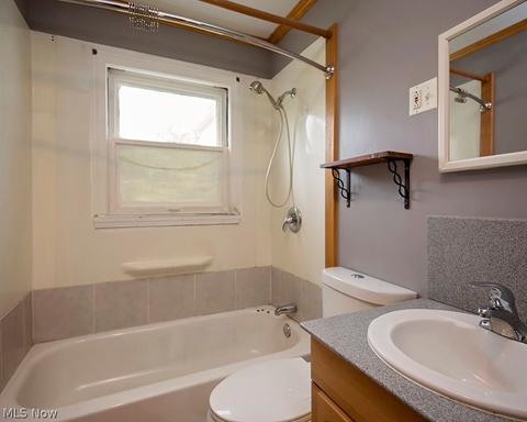314 Hilliard Rd, Elyria, OH 44035 photo 10