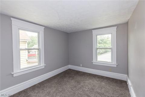 555 Elma St, Akron, OH 44310 photo 16