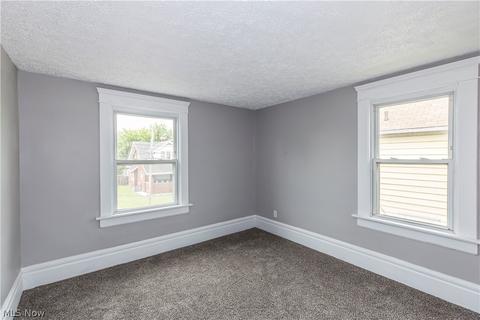 555 Elma St, Akron, OH 44310 photo 14