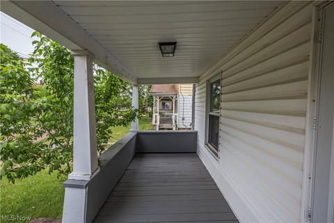555 Elma St, Akron, OH 44310 photo 3